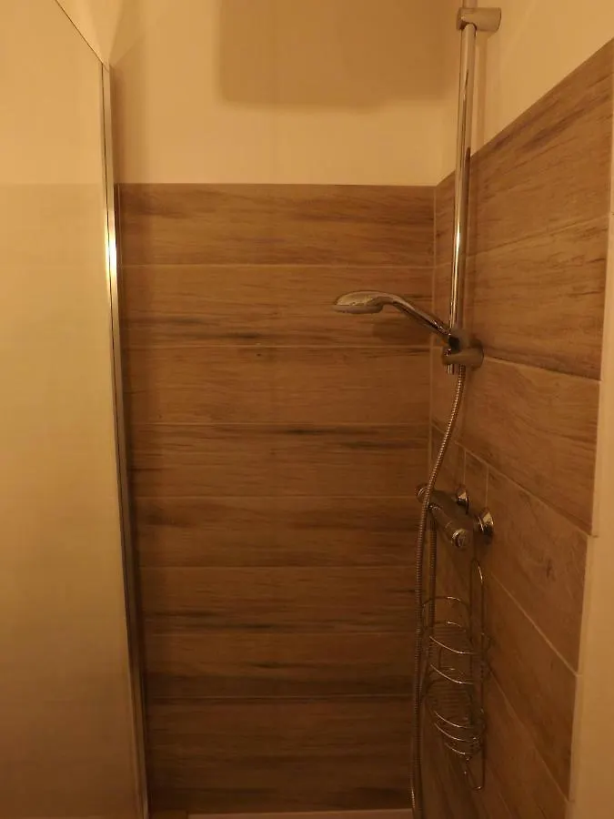 Le Coin Salonais Apartment