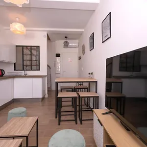  Appartement Le Nostradamus - Magnifique Cours Principal Plein Centre Avec Parking